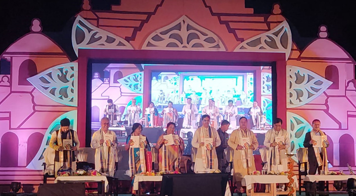 বৃষ্টির ভ্রূকুটি উপেক্ষা করে শুরু হলো আগরতলা বইমেলা 