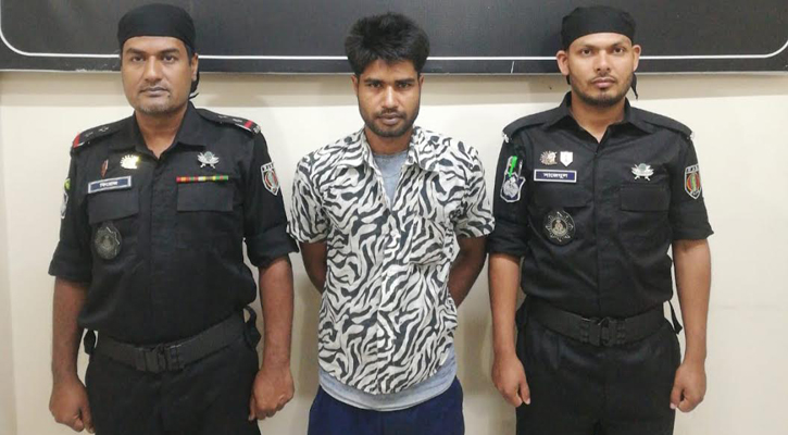 বাঘায় বিদেশি পিস্তলসহ অস্ত্র কারবারি আটক