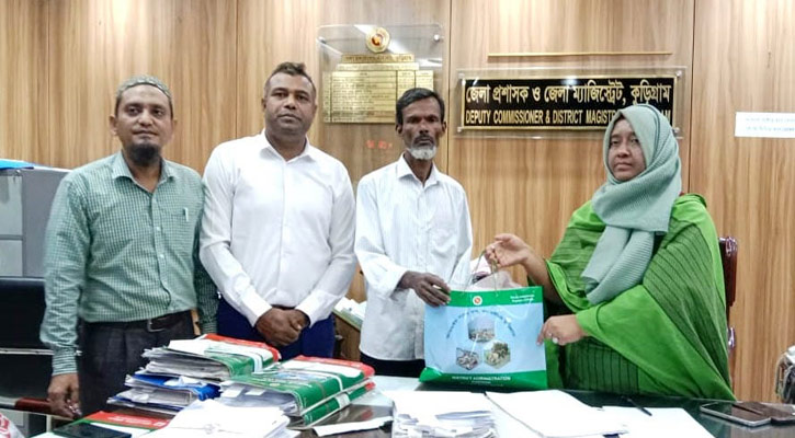ঈদ উপহার পেল ফেলানীর পরিবার