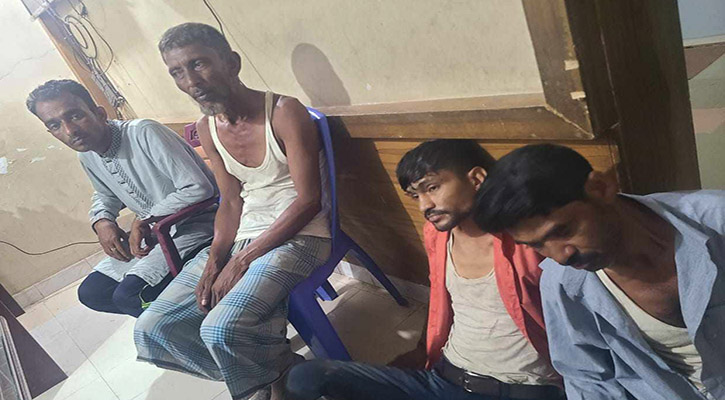 বোয়ালখালীতে মাদকসহ গ্রেপ্তার ৪