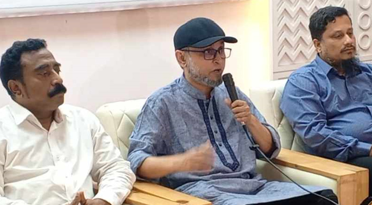 জুলাই বিপ্লবকে চ্যালেঞ্জ করে ফ্যাসিবাদের দোসররা ‘ফ্যাসিস্টের প্রতিকৃতি’ পুড়িয়েছে: ফারুকী