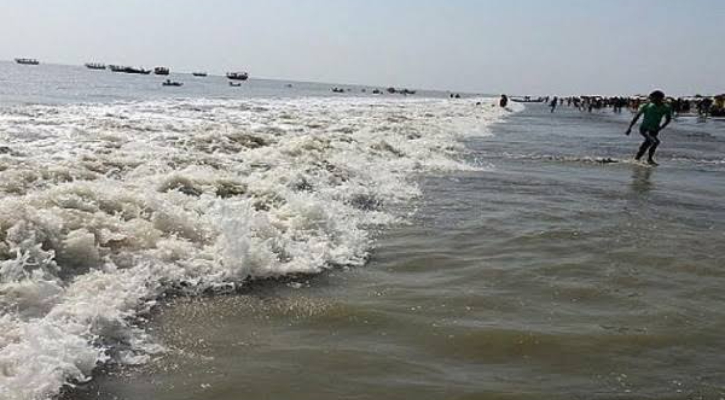 কক্সবাজার সমুদ্র সৈকতে গোসলে নেমে বাবা-ছেলের মৃত্যু