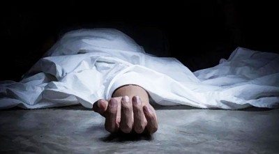 রাস্তা পার হতে গিয়ে গাড়ির ধাক্কায় প্রাণ গেল যুবকের