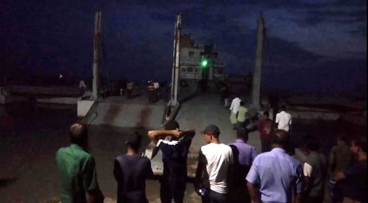 পাটুরিয়া-দৌলতদিয়া রুটে লঞ্চ চলাচল বন্ধ